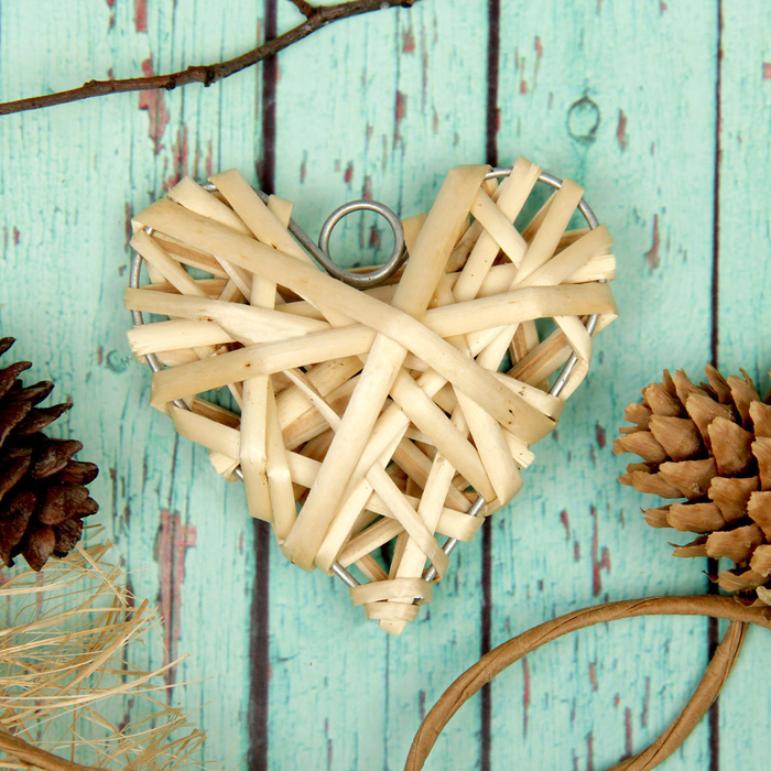 Основа для творчества и декорирования "Сердце" с подвесом, размер 1 шт 8*8 см, цвет бежевый