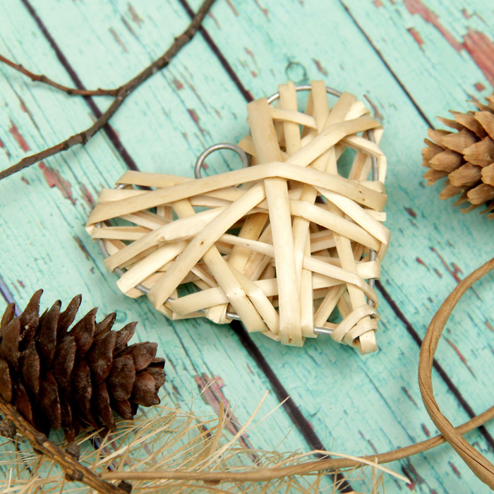 Основа для творчества и декорирования "Сердце" с подвесом, размер 1 шт 8*8 см, цвет бежевый