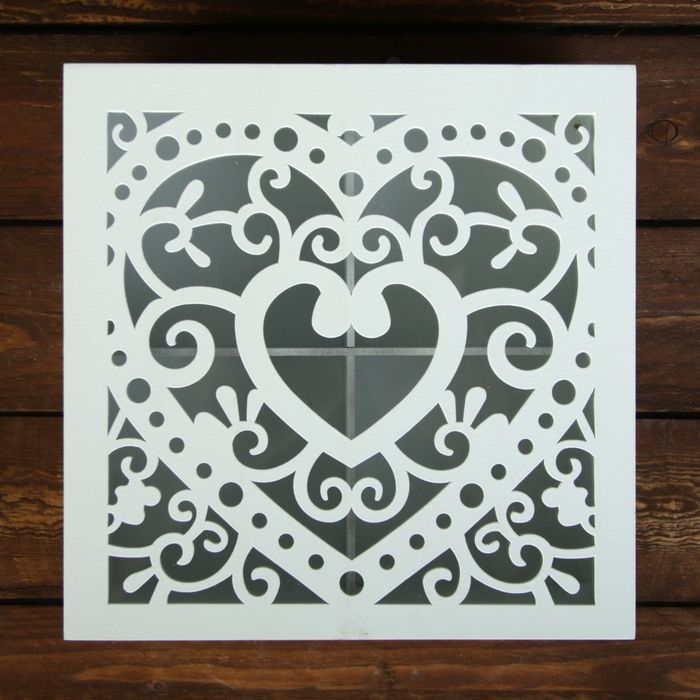 Шкатулка дерево резная со стеклом "Сердце" 20х20х8 см