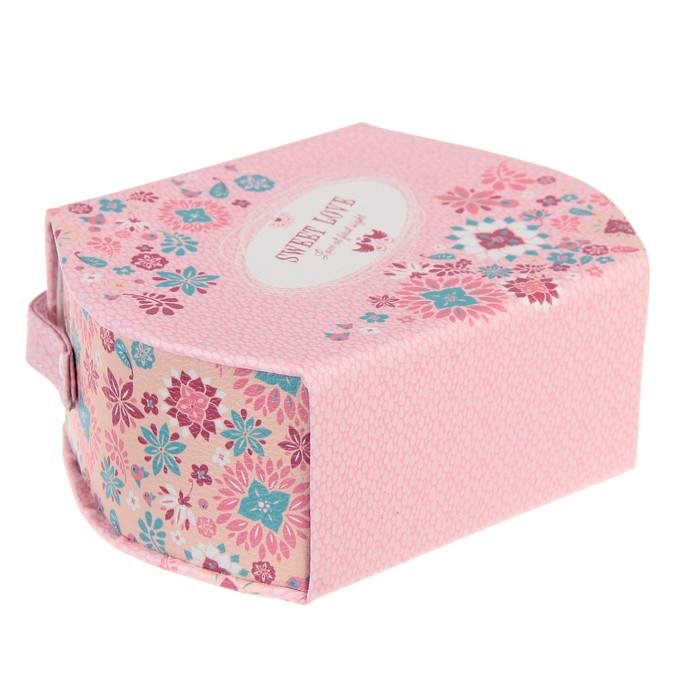 Шкатулка кожзам для украшений "Рисованные цветы" сумочка 12х16х6,5 см