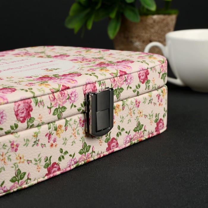 Шкатулка кожзам для украшений "Розовые пионы" 5,5х21х15 см