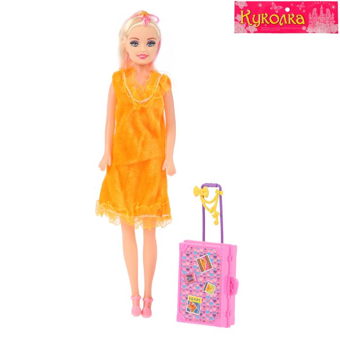 Кукла модель "Сара" с чемоданом