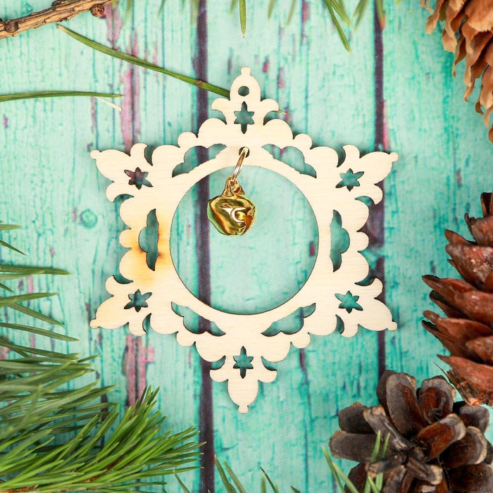 Подвеска "Снежинка с колокольчиком №2", фанера 4 мм