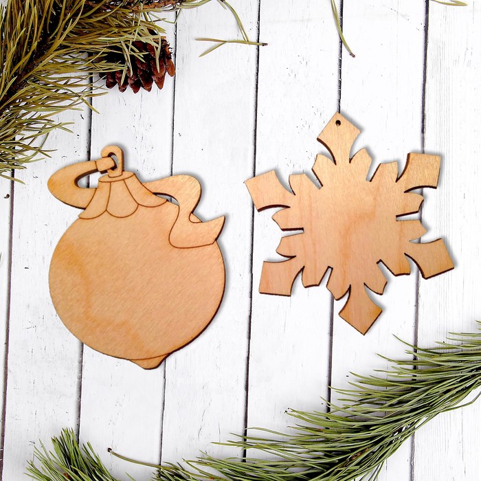 Набор подвесок №8 "Снежинка и ёлочный шарик с лентой"