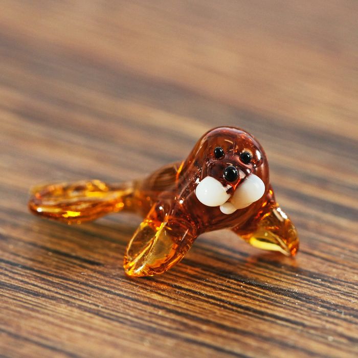 Сувенир стекло микро "Тюлень" 1х1,6х2,4 см