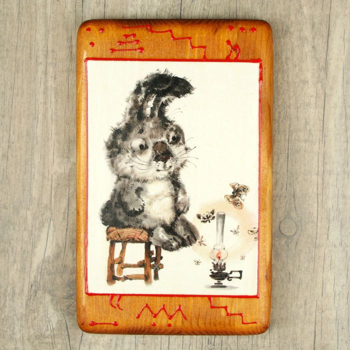 Панно декоративное "Заяц с лампой" 15х25 см