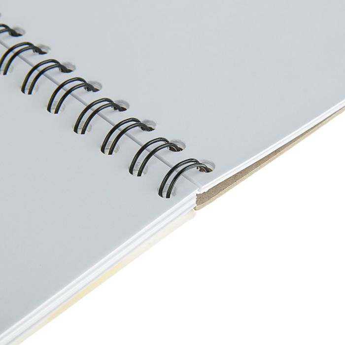 Блокнот для зарисовок А4, 40 листов на гребне Sketchbook, жёсткая подложка, блок офсет 100 г/м²