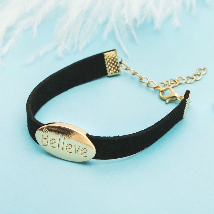 Браслет ассорти "Незнакомка" с надписью, цвет чёрный с золотом