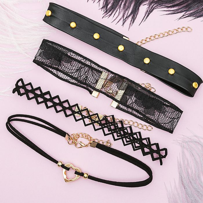 Чокер "Ассорти" влюблённость, (набор 4 шт), цвет чёрно-золотой