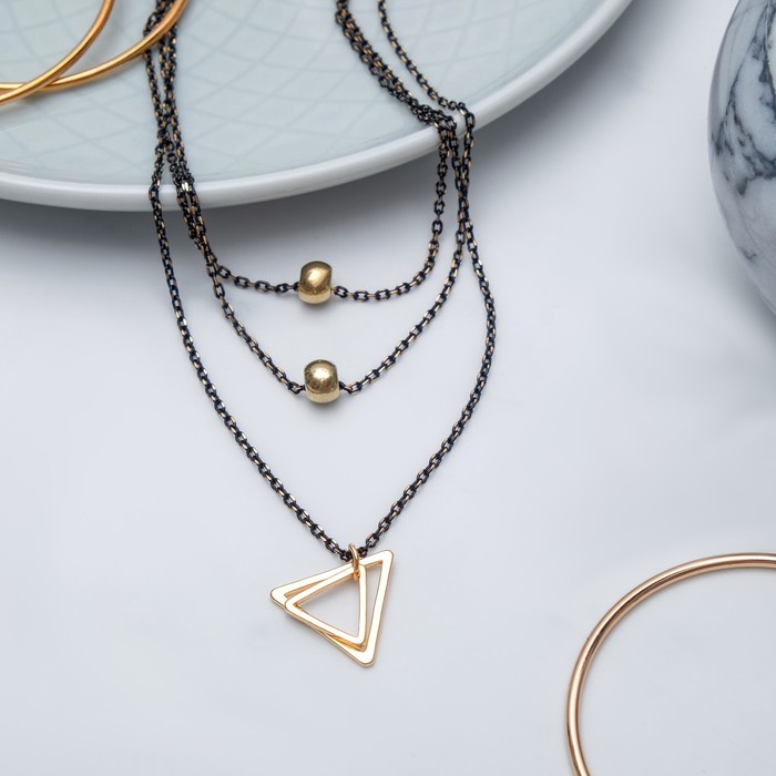 Кулон "Грация" тройной, треугольник, цвет золотой в чёрном металле, 38см