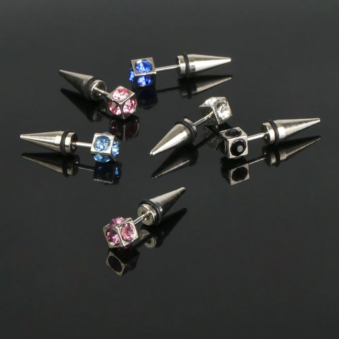 Пирсинг в ухо (плаг) "Шип" кубик, цвет микс в серебре, фас 12 шт
