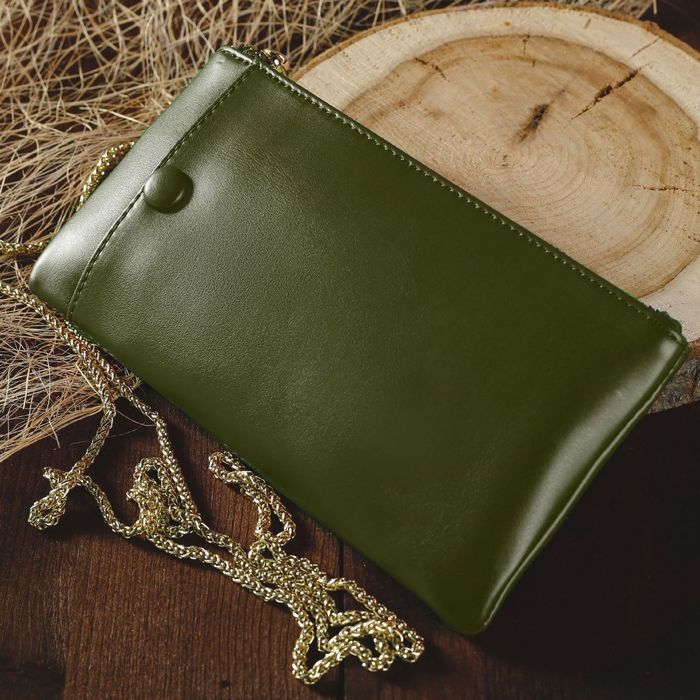 Клатч женский, отдел, для карт, наружный карман для телефона, длинная цепь, цвет зелёный