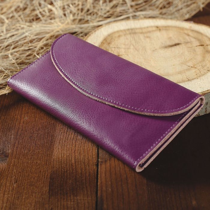 Кошелёк женский, 2 отдела, для карт, на клапане, цвет фиолетовый