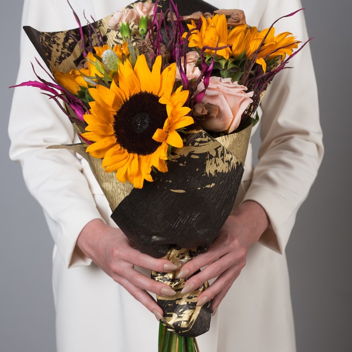 Фактурная бумага "Галактика" двусторонняя, золотая на коричневом, 50 см х 5 м