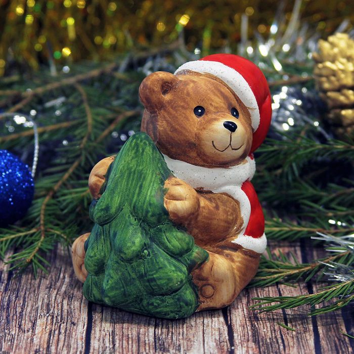 Сувенир керамика "Мишка в костюме деда мороза с ёлочкой" 7,5х8,5х6,2 см