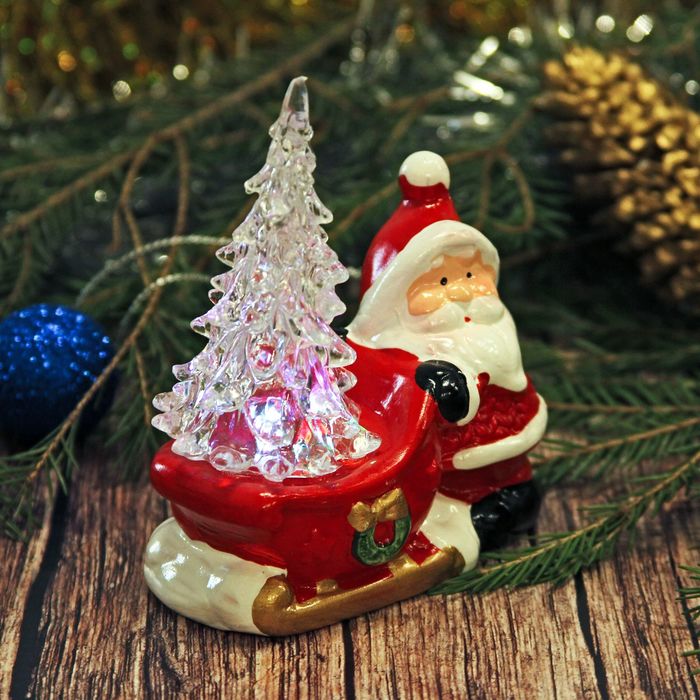Сувенир керамика световой "Дед Мороз с ёлочкой в санях" 10,5х9,5х4,3 см