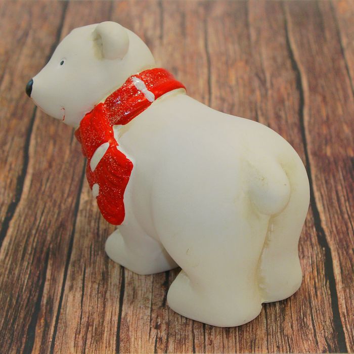 Сувенир керамика "Белый мишка в красном шарфе" 12,7х15х7 см