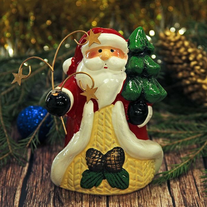 Сувенир керамика световой "Дед Мороз в красной шубе с ёлкой и звездным посохом" 11,5х8,5х7 см 1873