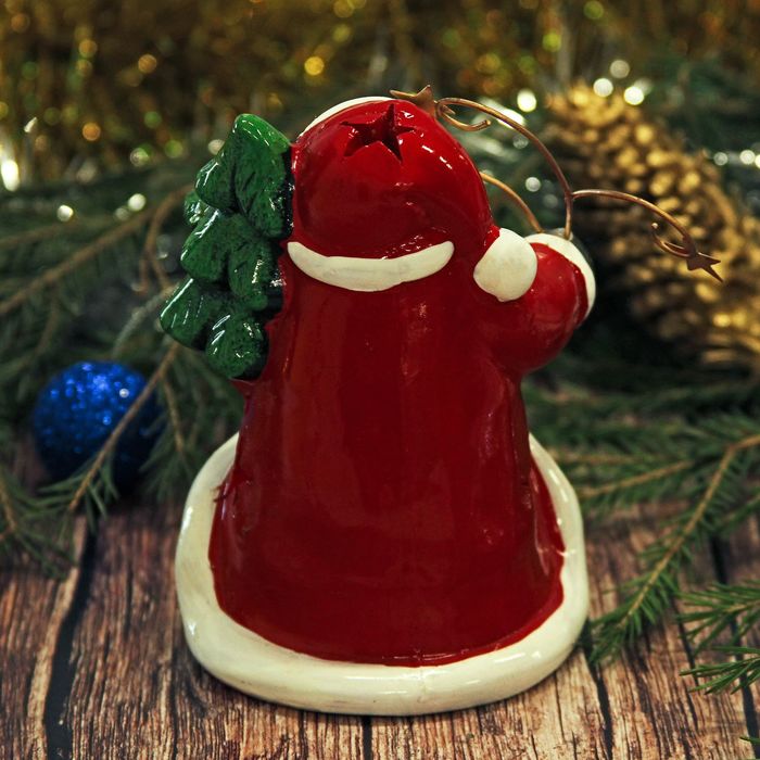 Сувенир керамика световой "Дед Мороз в красной шубе с ёлкой и звездным посохом" 11,5х8,5х7 см 1873