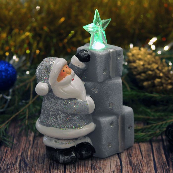 Сувенир керамика световой "Дед Мороз с подарками" серебро 12,7х9,5х4,8 см