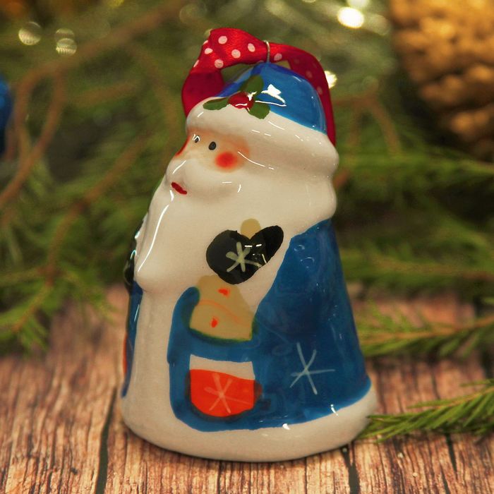 Сувенир керамика "Дед Мороз в синем кафтане" 5,2х5х7 см