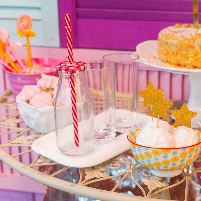 Бутыль 300 мл с крышкой и трубочкой, цвета МИКС