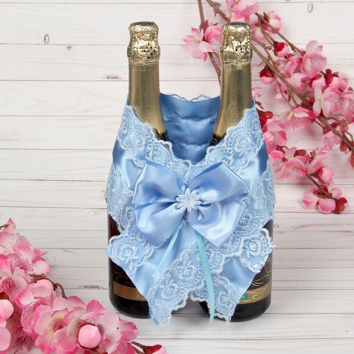 Одежда для шампанского "Бант кружевной свадебный", голубая