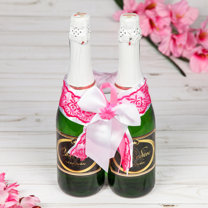 Одежда для шампанского "Бант свадебный с яблочком", розовая