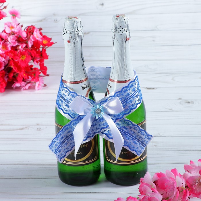 Одежда для шампанского "Бант свадебный с яблочком", синяя