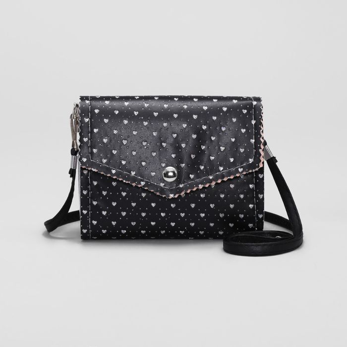 Сумка детская "Шарм", 2 отдела на клапане, длинный ремень, цвет чёрный