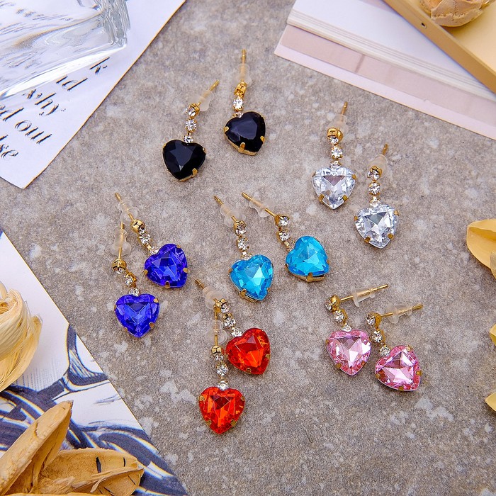 Серьги со стразами "Сердце" лёгкость, цвет МИКС