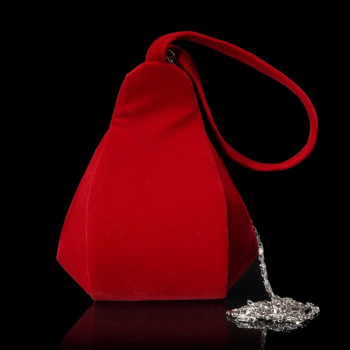 Клатч женский, отдел на магните, цвет красный