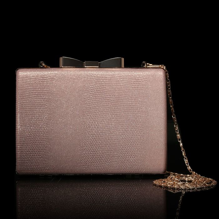 Клатч женский, отдел на рамке, длинная цепь, цвет розовый