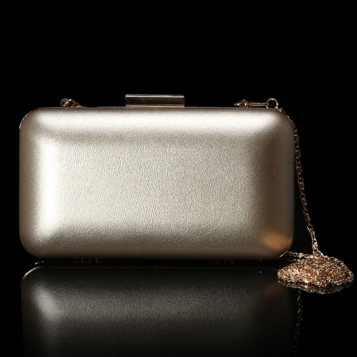 Клатч женский, отдел на рамке, длинная цепь, цвет золотой