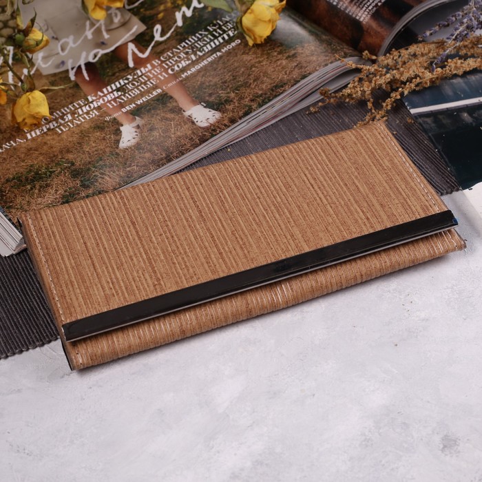 Кошелёк женский на клапане, 4 отдела, для карт, цвет бежевый