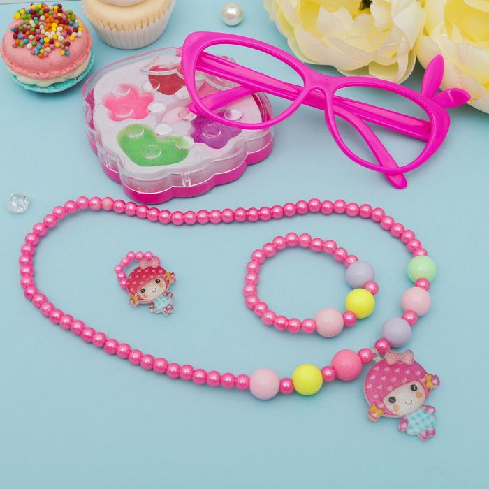Набор детский "Выбражулька" 5 предметов: блеск для губ, очки, бусы, браслет, кольцо, цвет МИКС, форма МИКС