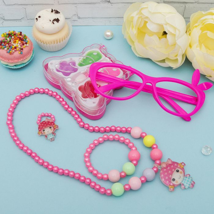 Набор детский "Выбражулька" 5 предметов: блеск для губ, очки, бусы, браслет, кольцо, цвет МИКС, форма МИКС