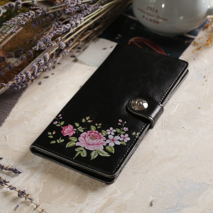 Кошелёк женский, 3 отдела, для карт на магните, цвет чёрный