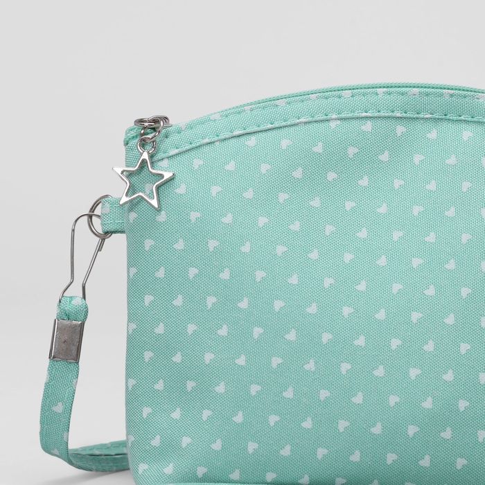 Сумка детская "Сердца" отдел на молнии, длинный ремень, цвет зелёный