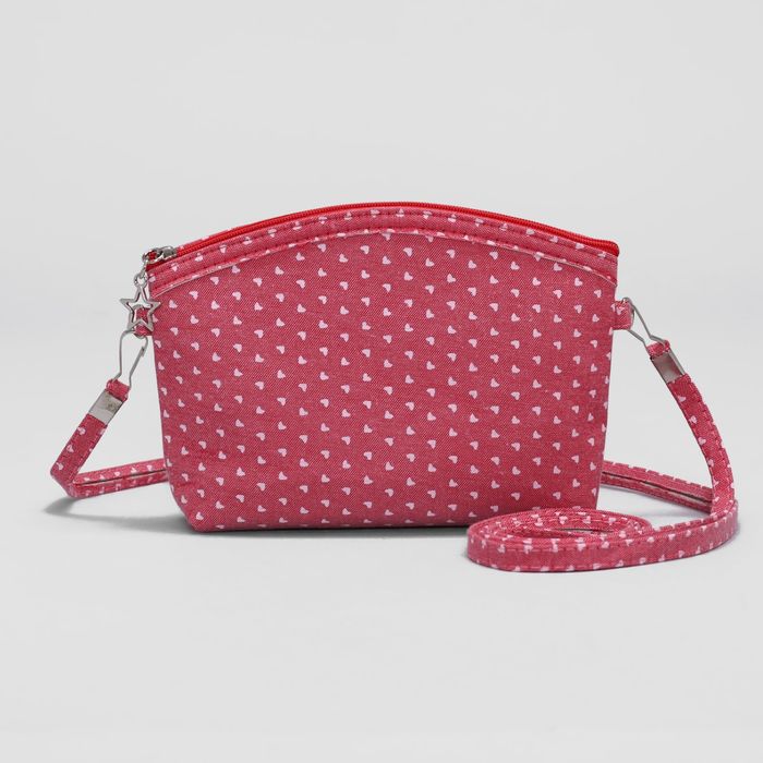 Сумка детская "Сердца" отдел на молнии, длинный ремень, цвет красный