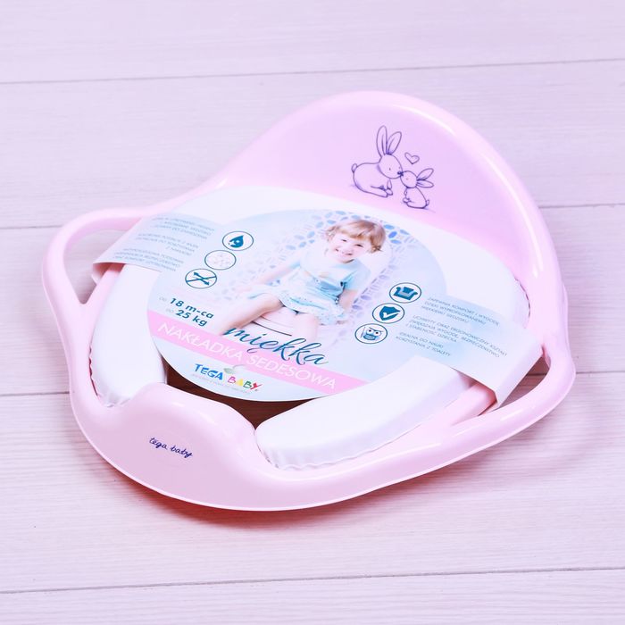 Детская накладка на унитаз мягкая «Кролики», с ручками, цвет розовый