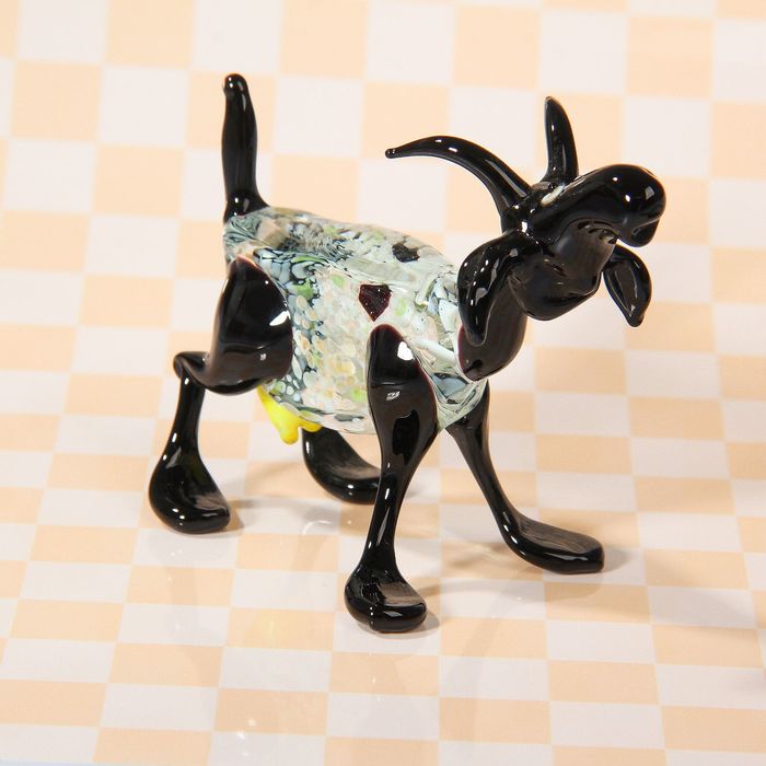 Сувенир из стекла средний "Козочка", 10 х 4,5 х 7 см