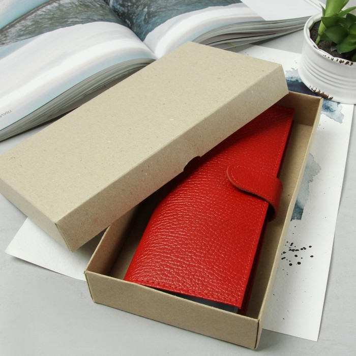 Визитница на кнопке, 2 ряда, 32 кармана, цвет алый