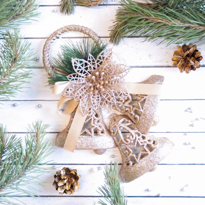 Украшение новогоднее "Блеск звёзд" резные колокольчики 18*26 см