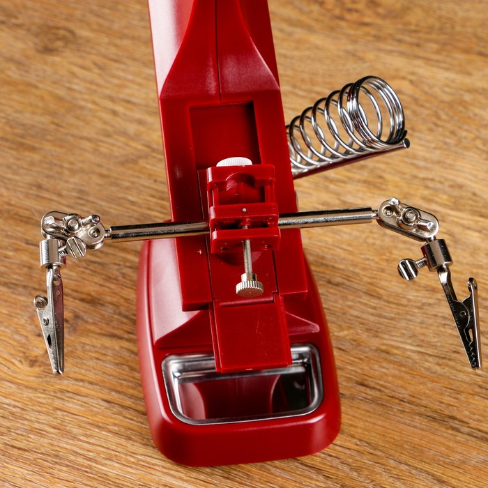 Третья рука для пайки (с зажимом) d=90мм x2,5, d=70мм х10,5 (от 3ААА) подсветка 24*18*15см