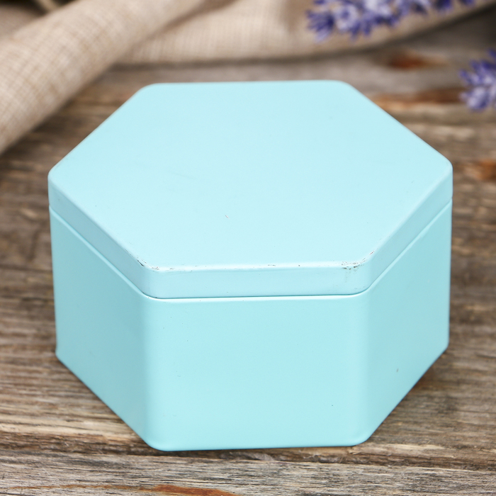 Шкатулка металл многогранник "Матовая голубая" 4,5х8х8 см