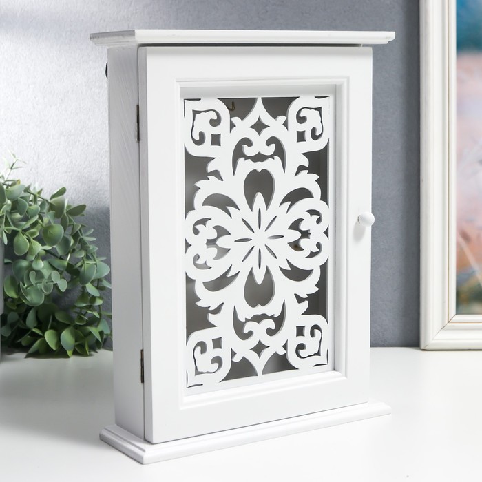 Ключница дерево "Узоры", белая 30х22,5х7 см