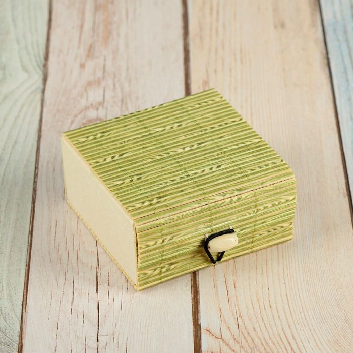 Шкатулка соломка квадрат "Эко" 4,3х8,5х8,5 см