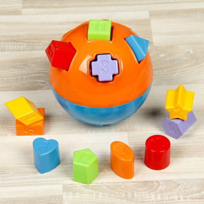 Развивающая игрушка-сортер "Умный шар"