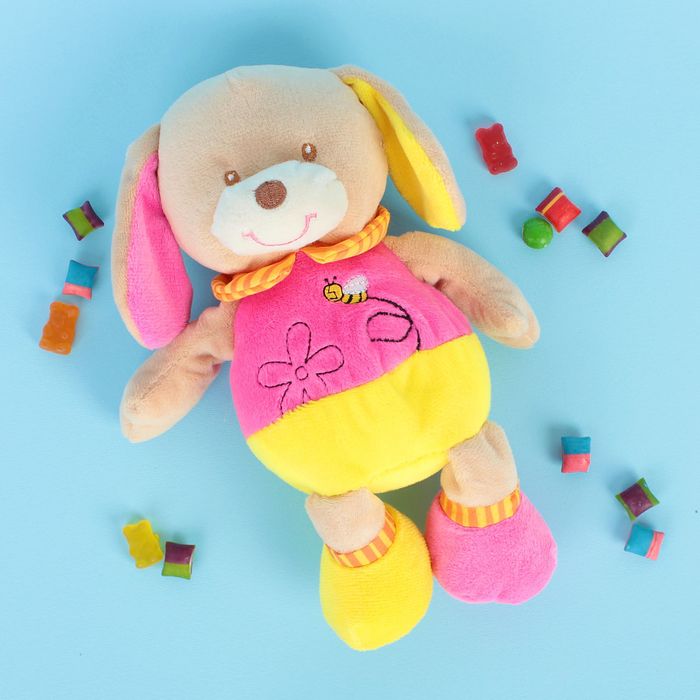 Мягкая игрушка-погремушка "Собачка", пчёлка на животике, 16 см